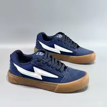 Steady — Low-Top Canvas Sneaker with Platform Sole