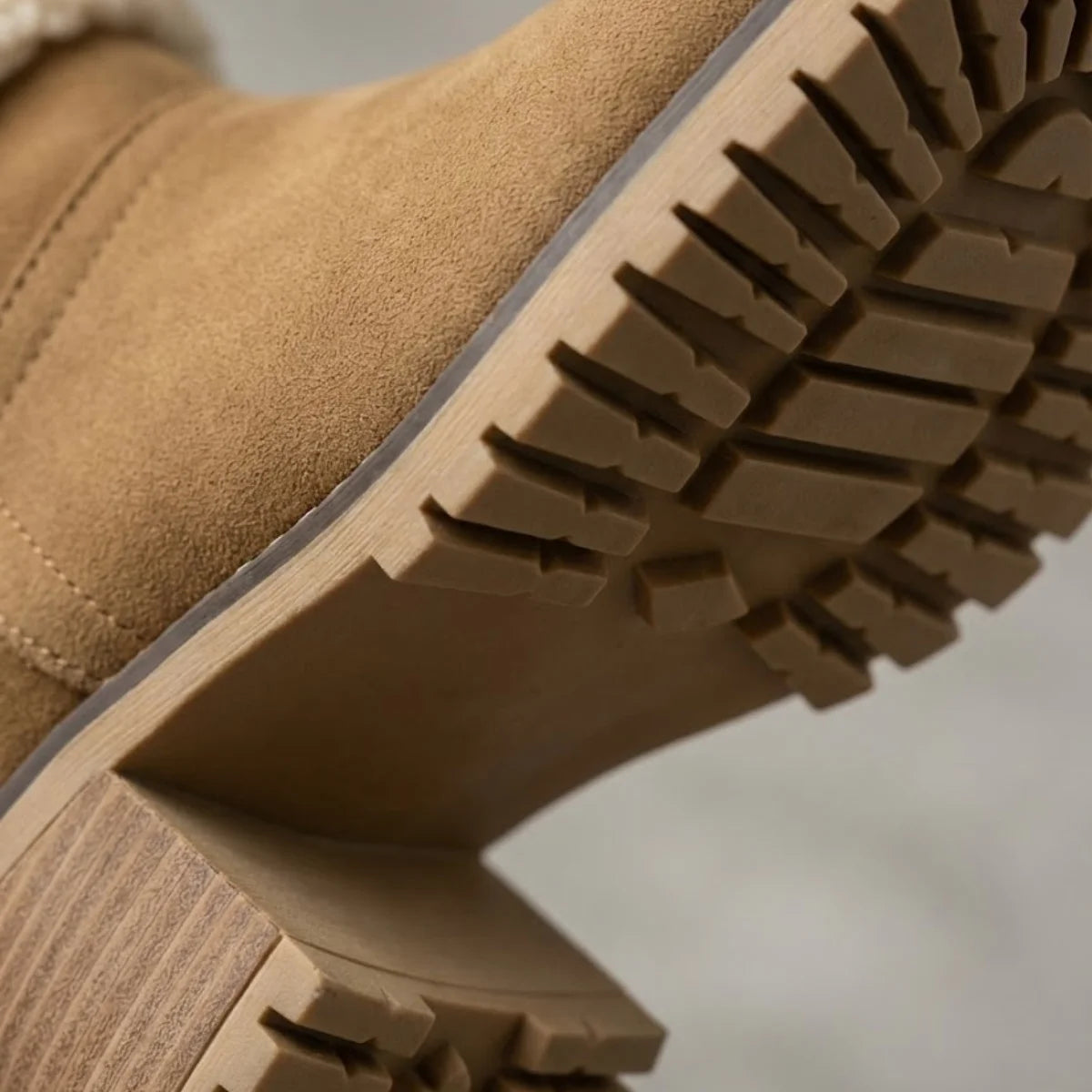 Nuvvo – Ultra-Warm Slip-Resistant Winter Boots