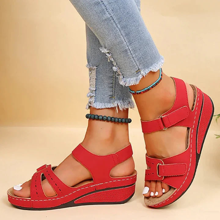 Ponty™ • Alfreda Orthopedic Sandals
