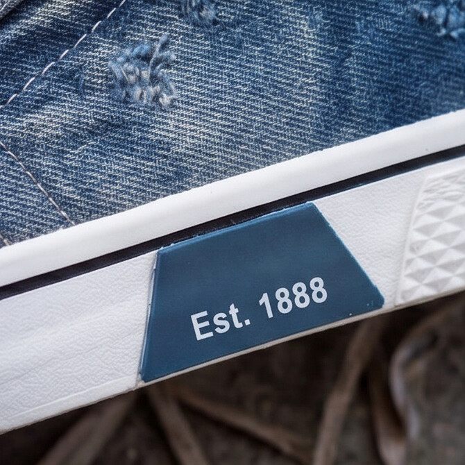 DenimWalk — Low-Top Canvas Sneaker with Platform Sole