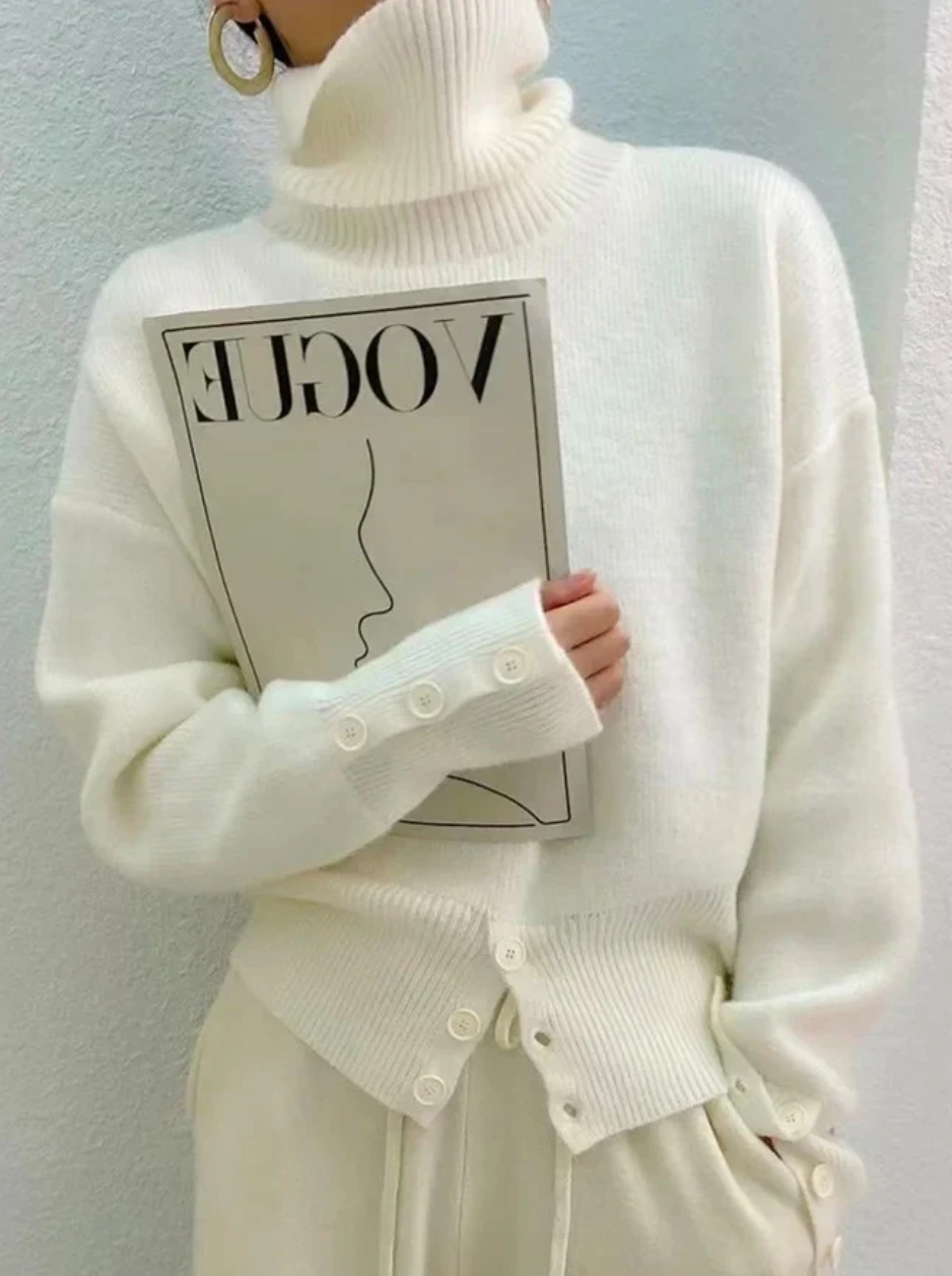 Ivory Plain Turtleneck Sweater | Ponty