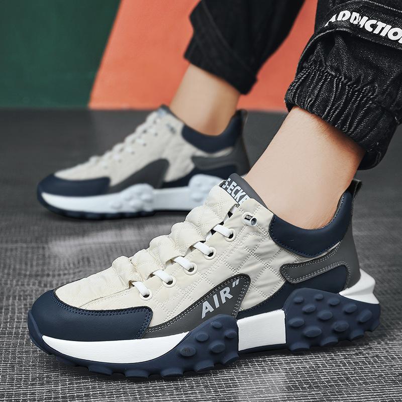 3. Breathable mesh that keeps your feet fresh